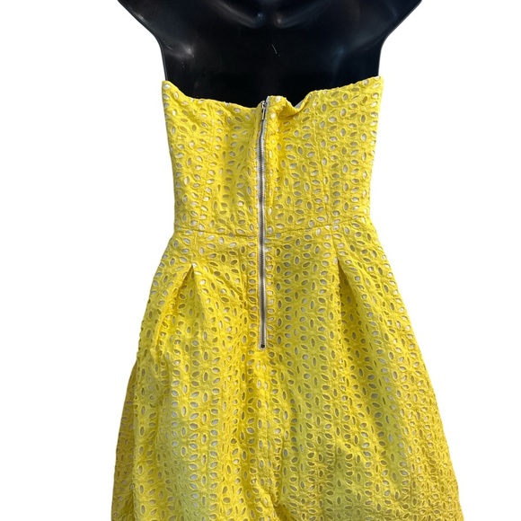 Lilly Pulitzer Pineapple Juice Yellow Strapless Dress Sz 4 - Picture 2 of 3